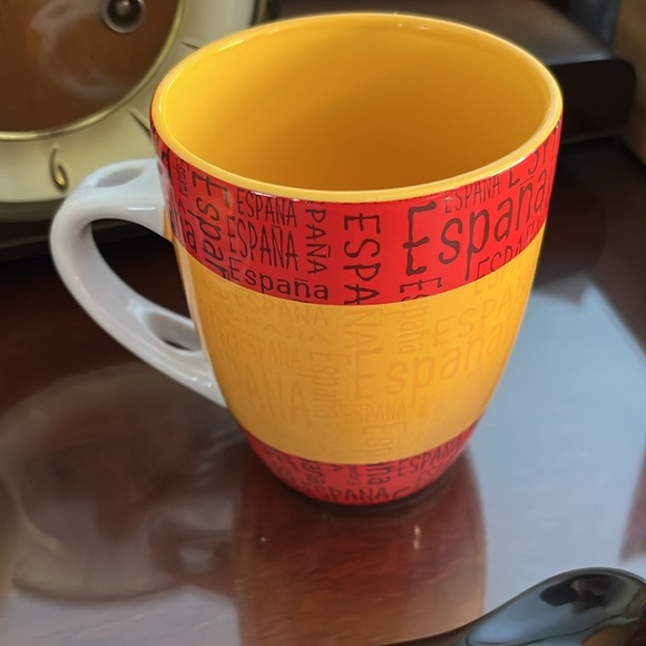 Toro ruckus coffee mug in excellent condition. - Picture 3 of 7